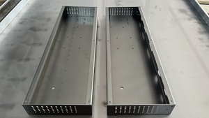 Kundenspezifische lasergeschnittene Stanzbiege-CNC-Blechteile